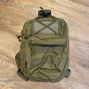 Tactical sling pack